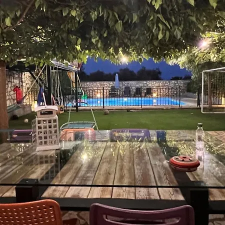 Vila Splendid Gouvia 3 Bedrooms Yiarios Private Childrens Playground *