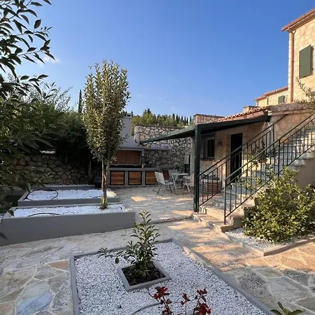 Splendid Gouvia 3 Bedrooms Yiarios Private Childrens Playground *